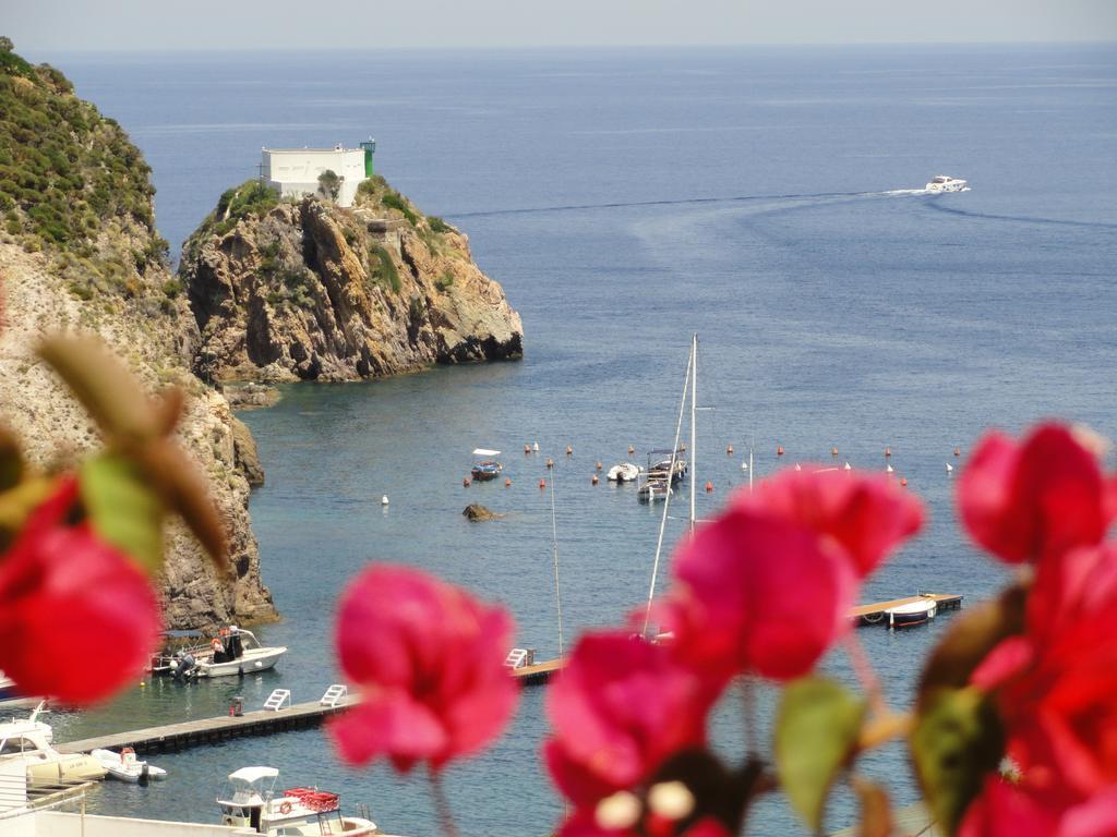 Chiaia Apartments Ponza Habitación foto