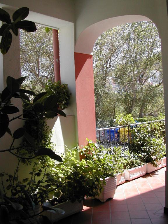Chiaia Apartments Ponza Habitación foto