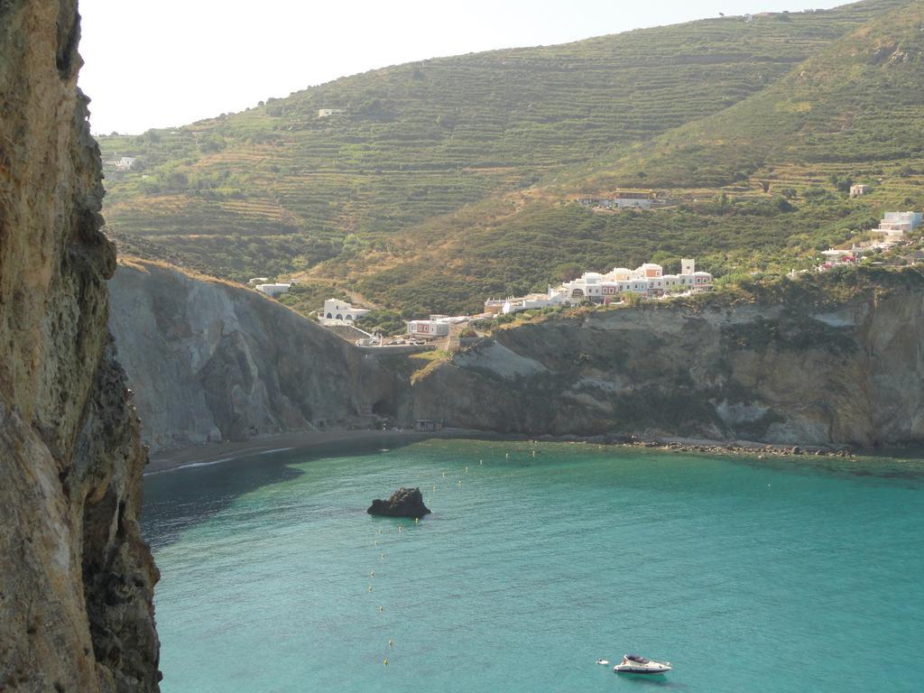 Chiaia Apartments Ponza Habitación foto